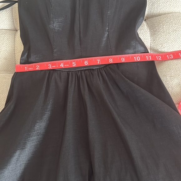 BETSY AND ADAM BLACK HIGH LOW GOWN - Picture 7 of 7